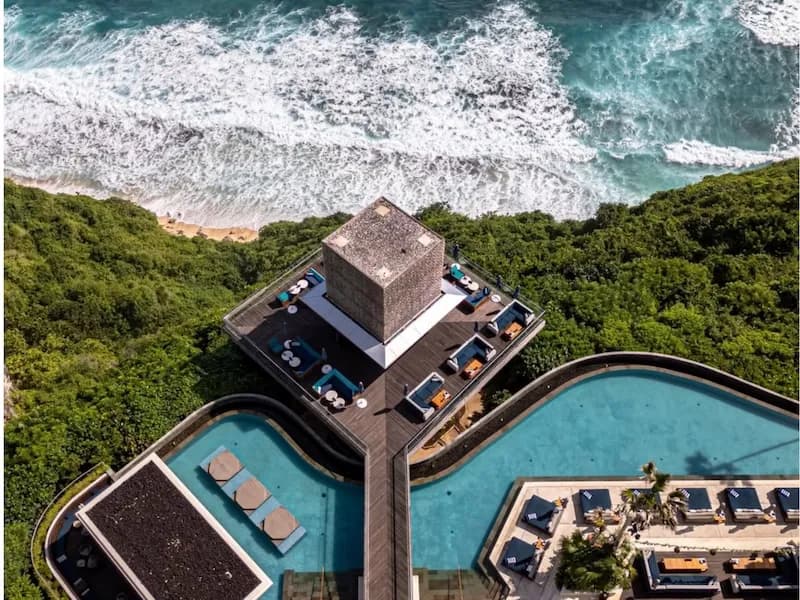 Best Beach Clubs in Bali: Where to Sip, Swim & Stay Out       