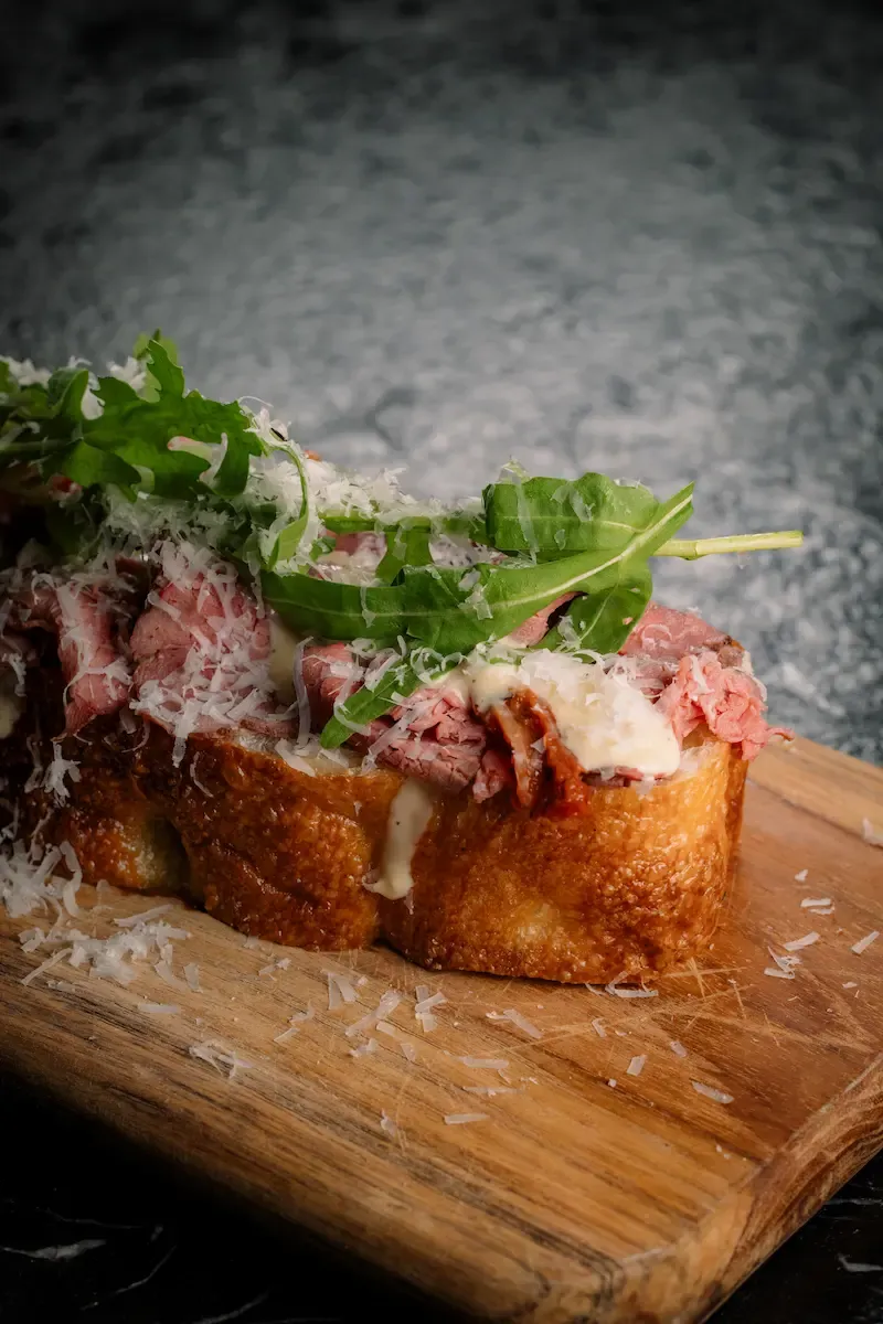 Roast Beef Bruschetta