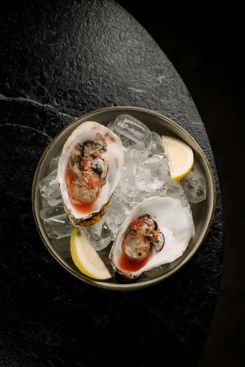 Fresh Oysters (2pcs)